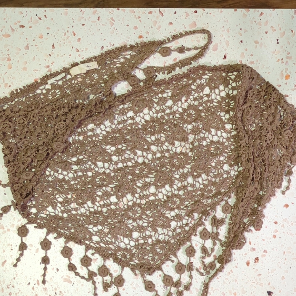 Ryu | Toasty Brown Lace Scarf Taupe Triangle | Smaller Sized For Girls